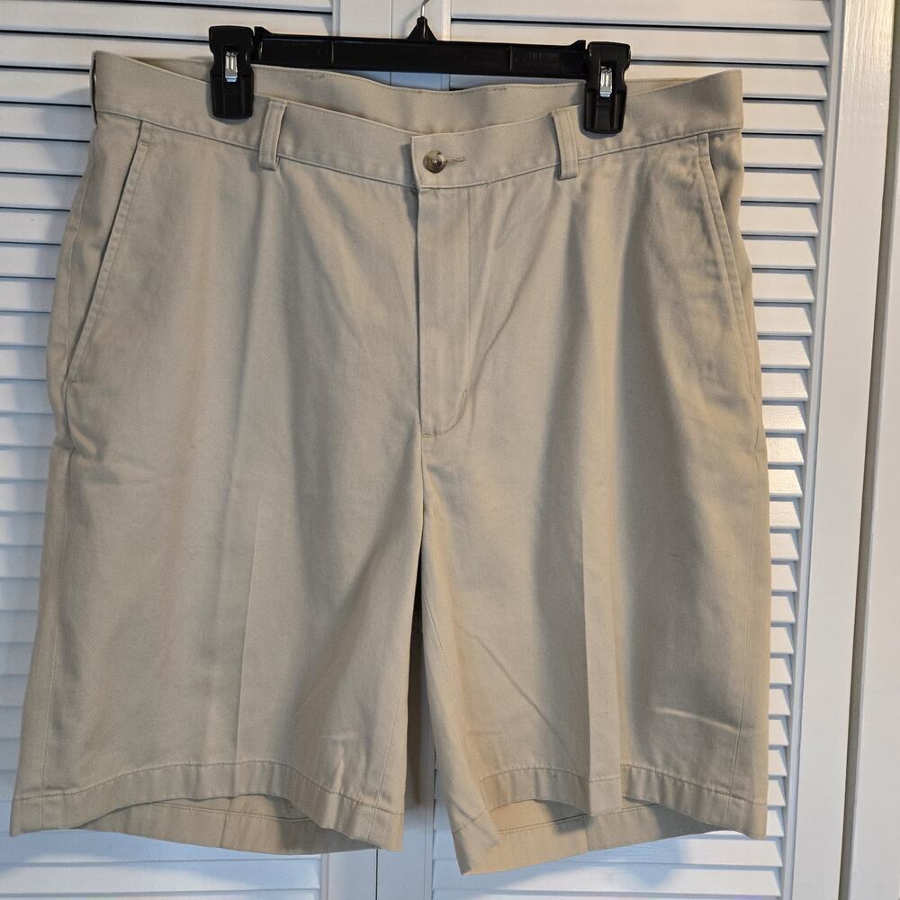 Jos. A. Bank Traveler's Collection FLAT Front Khaki Shorts Men's 38 PREPPY Y2K